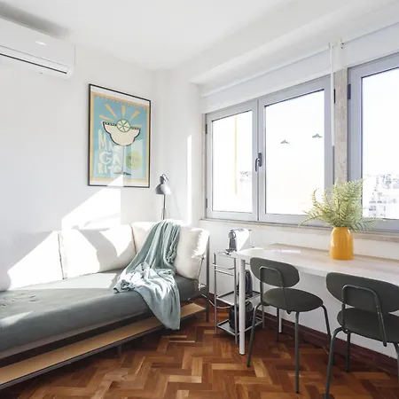 Neegroni Balcony In - By Misha's Place 1a * 리스본