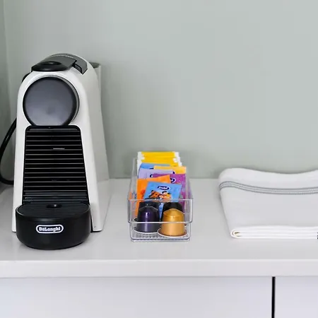 Neegroni Balcony In - By Misha's Place 1a